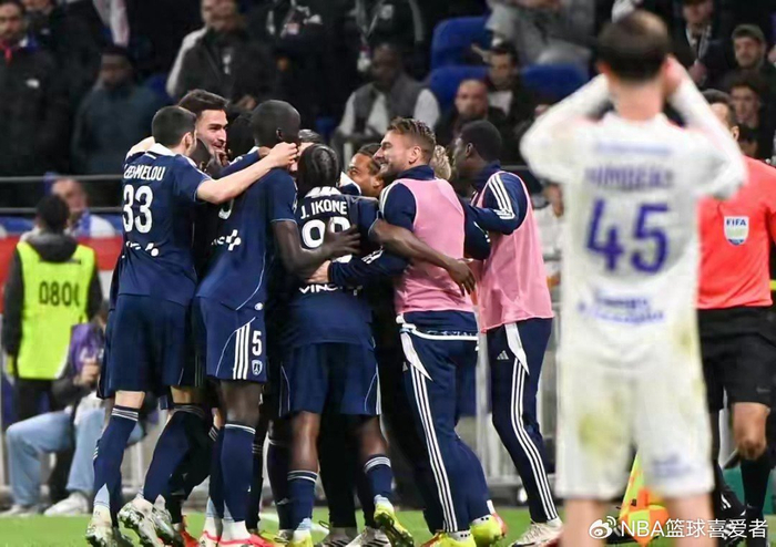 世界杯下注-米兰双杀国米，罗马翻车，这夜足坛剧本太刺激！|波尔图|国际米兰|AC米兰|ac米兰|球队_新浪体育_新浪新闻