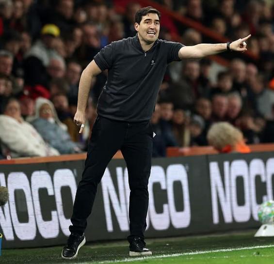 邮报：热刺和水晶宫对伊劳拉感兴趣，但他倾向与伯恩茅斯续约